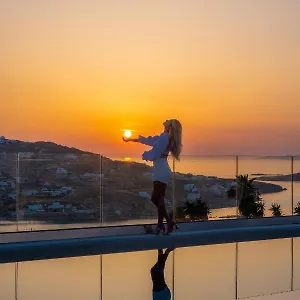 Le Ciel & Mykonos Town